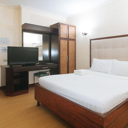 Mabalacat Bliss Hotel Dau מראה חיצוני תמונה