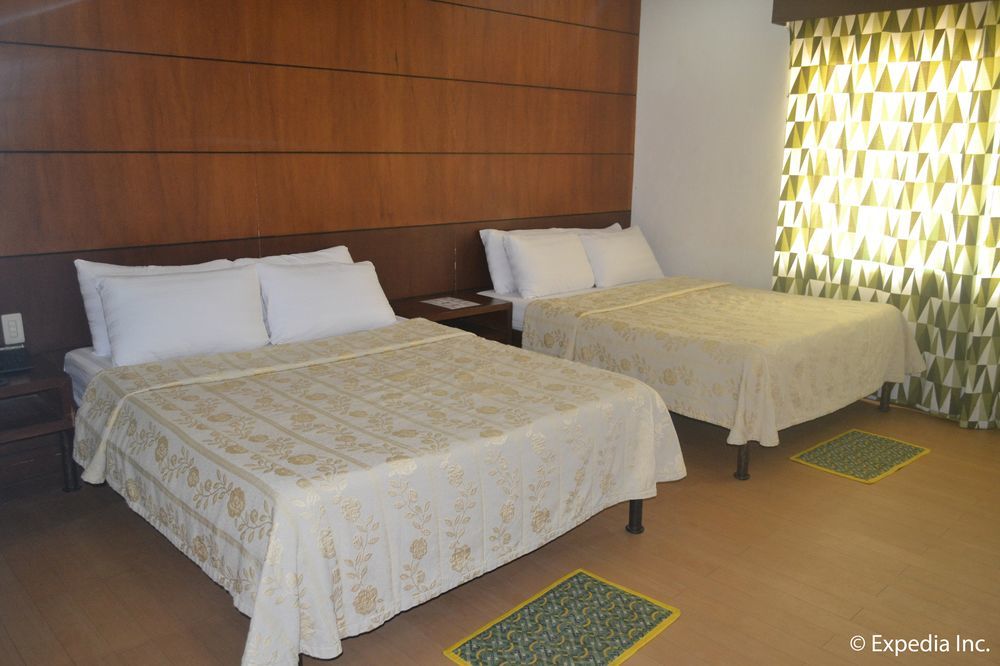 Mabalacat Bliss Hotel Dau מראה חיצוני תמונה