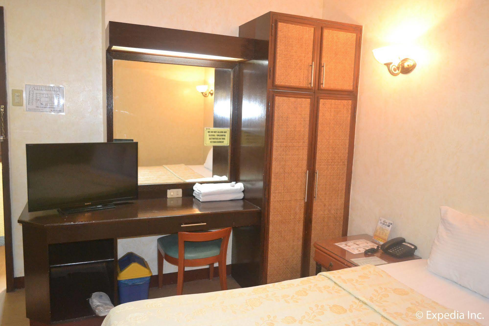 Mabalacat Bliss Hotel Dau מראה חיצוני תמונה