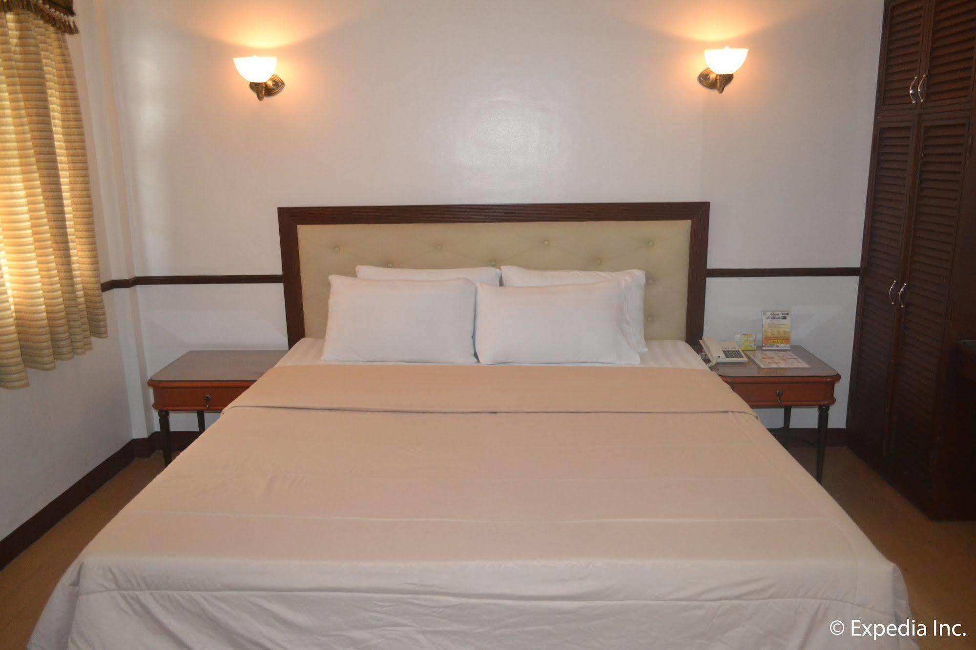 Mabalacat Bliss Hotel Dau מראה חיצוני תמונה